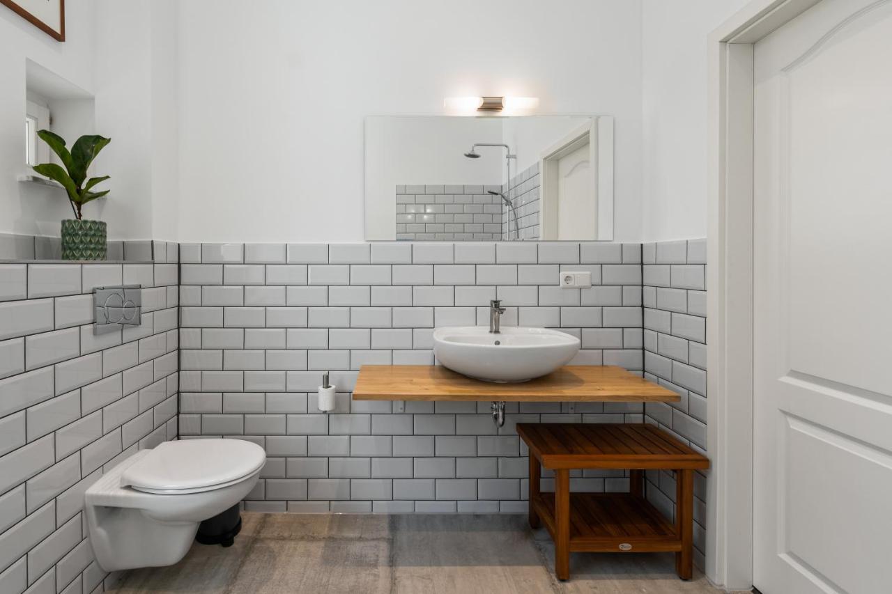 The Tieckstr Loft For Up To 7 People With 2 Bathrooms Берлин Экстерьер фото